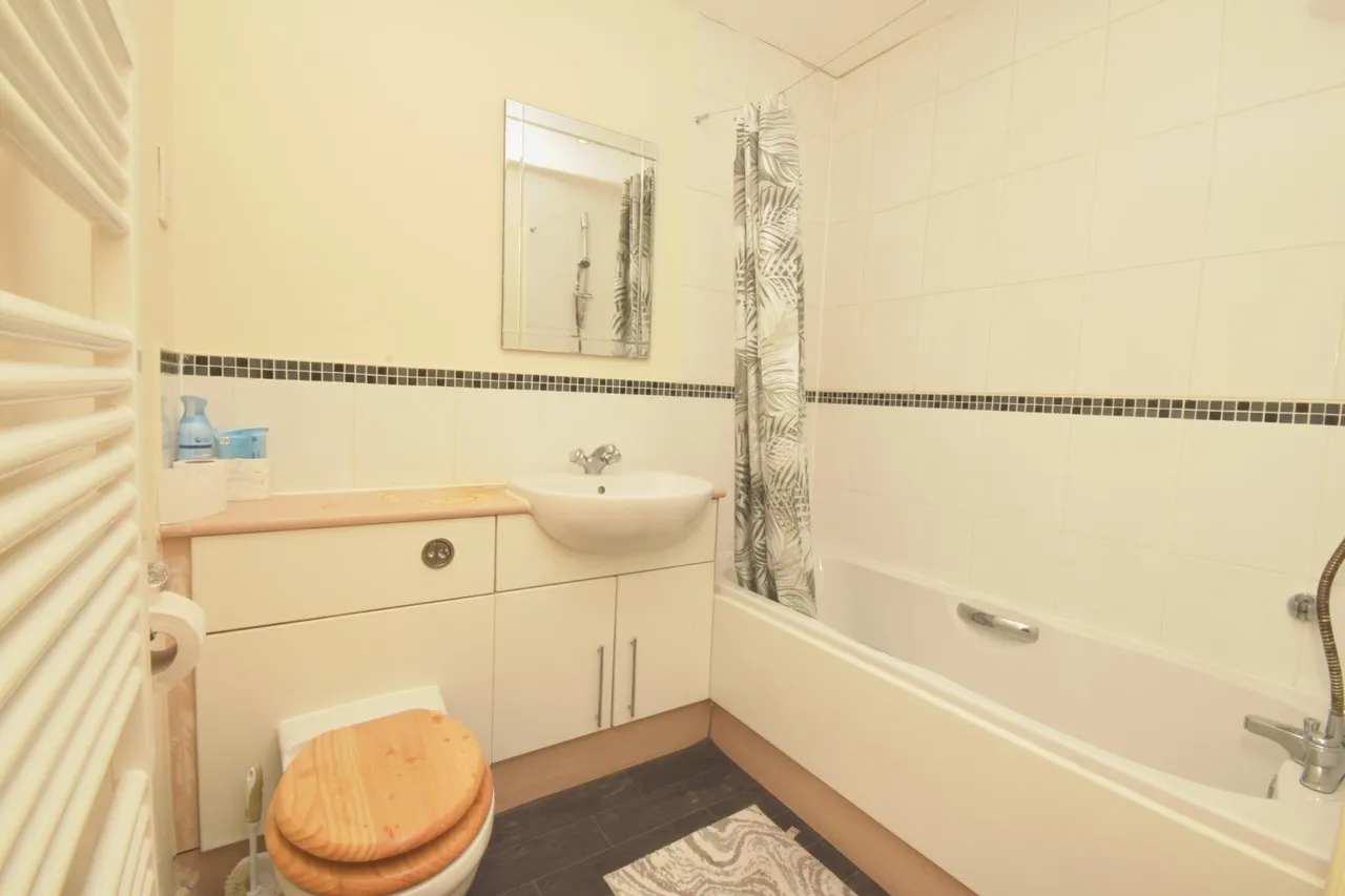 Parkhouse Court, Hatfield, AL10, photo 10