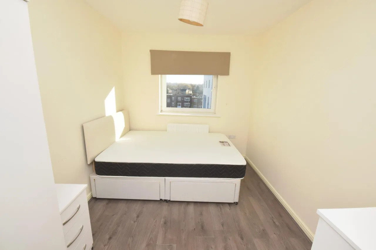 Parkhouse Court, Hatfield, AL10, photo 9