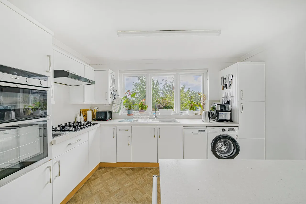 Rochester Way, Eltham, photo 13