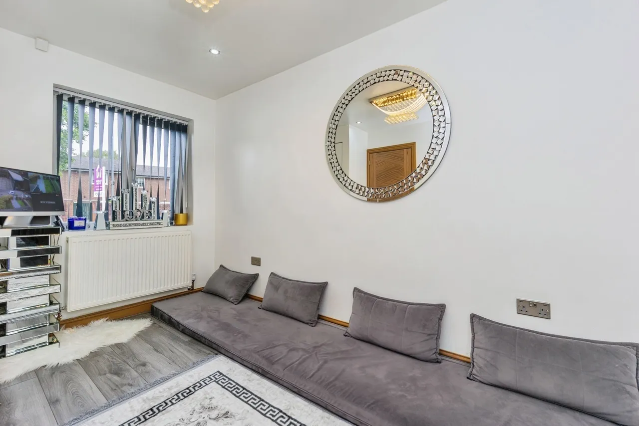 Yarburgh Street, Moss Side, Manchester, M16, photo 6