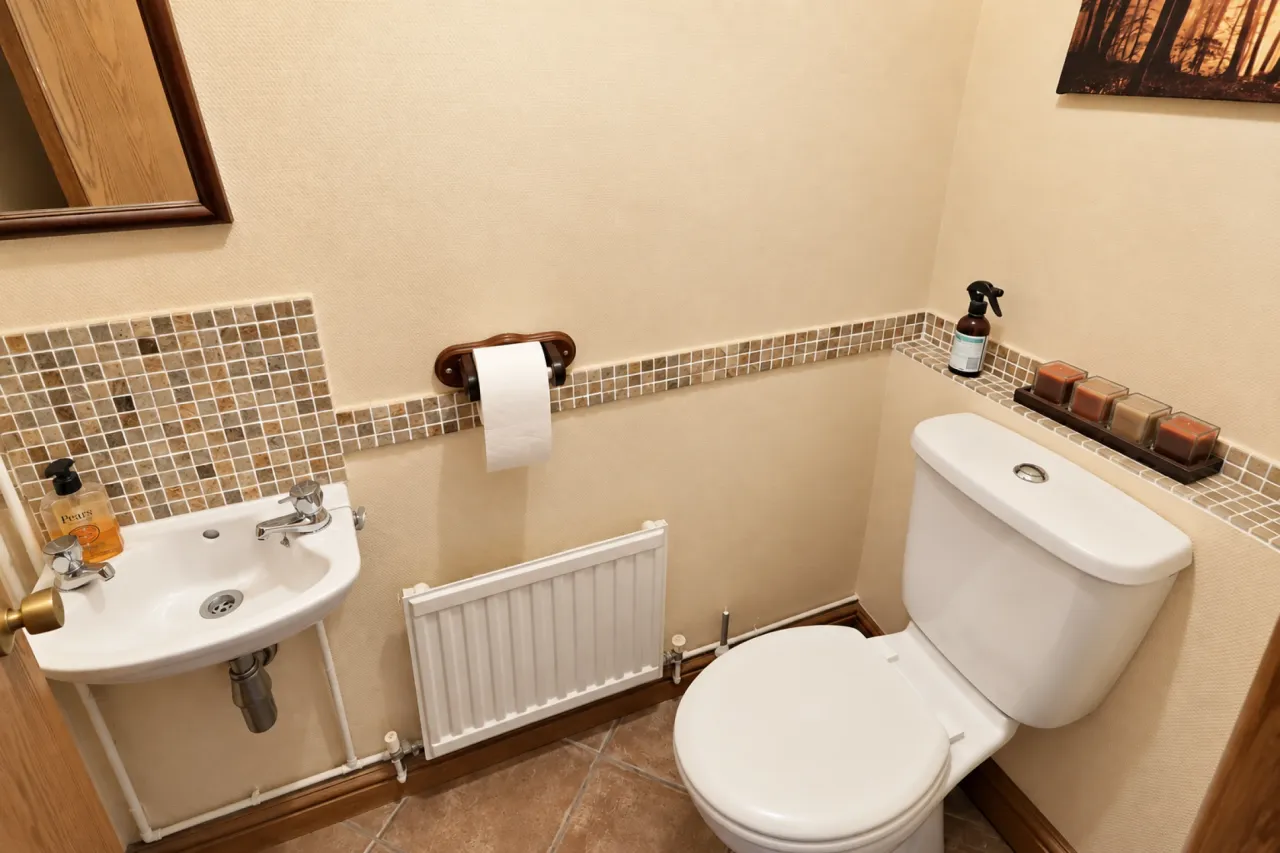 Stone Pine Close, Cannock, photo 9