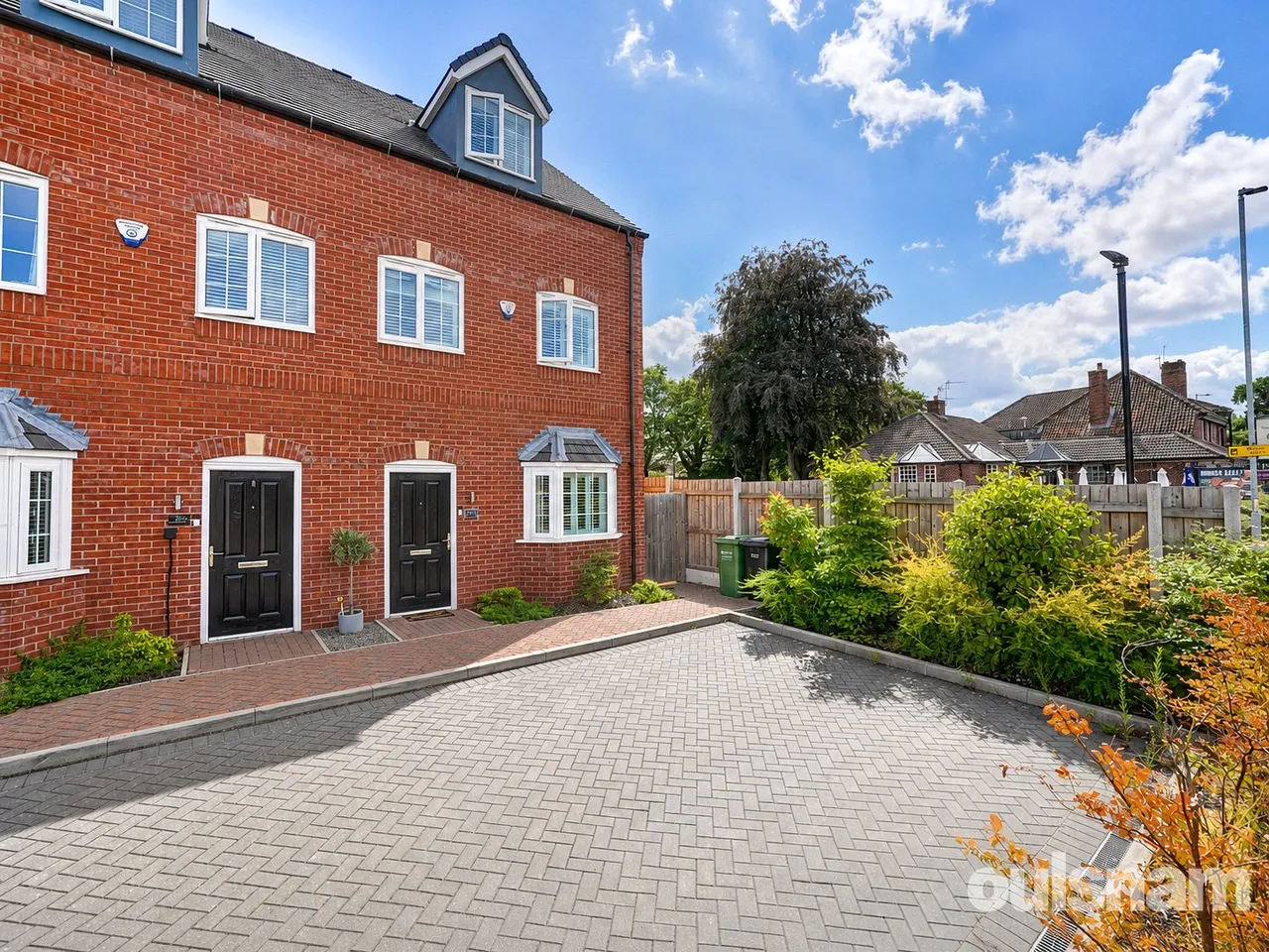 Chester Road North, Kidderminster, Worcestershire, DY10 2RS, photo 24