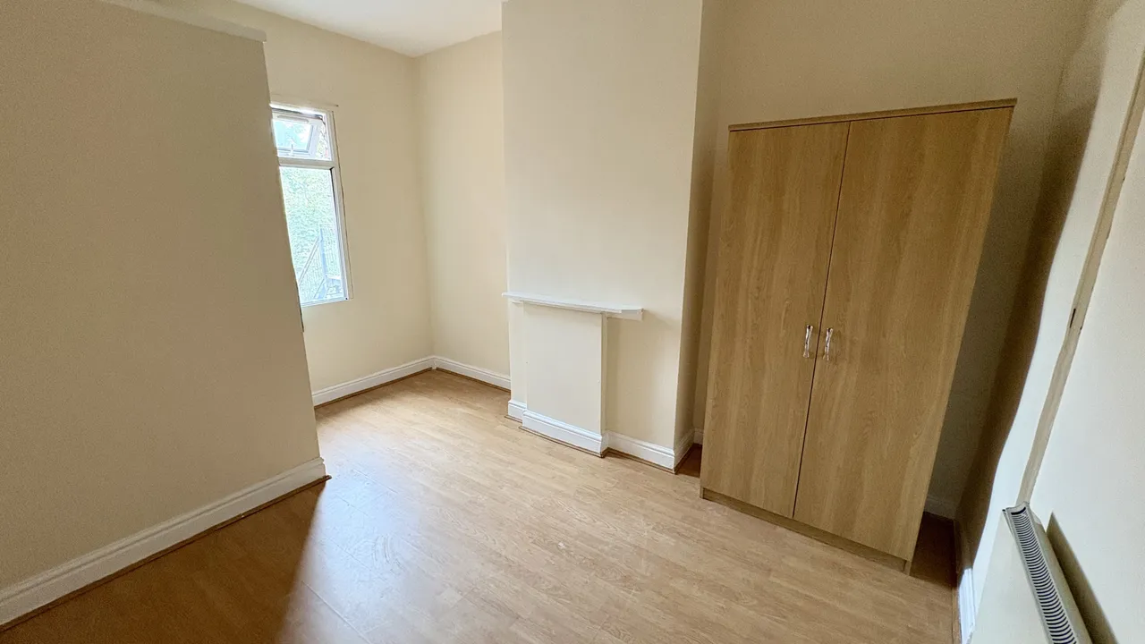 Silver Street, B14, photo 3