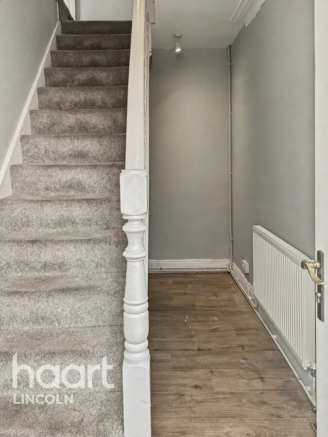 Whitehall Terrace, Lincoln, LN1, photo 2