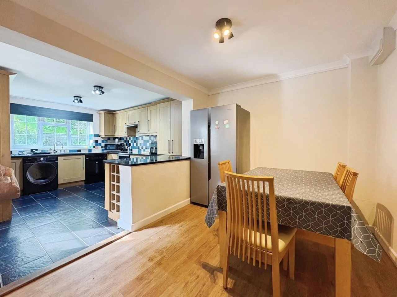 Cherry Tree Drive, Yeovil, photo 5