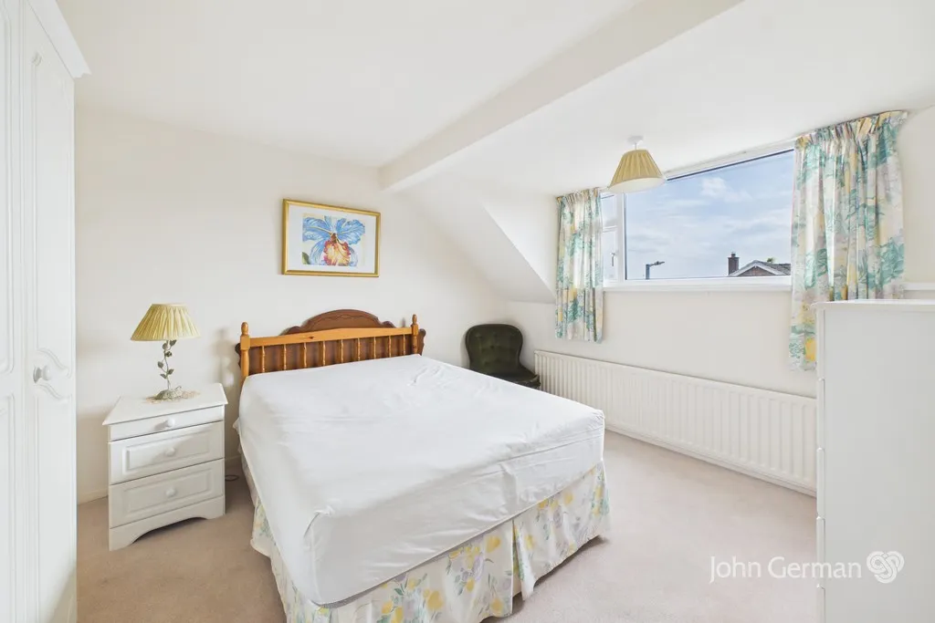 Lambourne Avenue, Ashbourne, photo 12