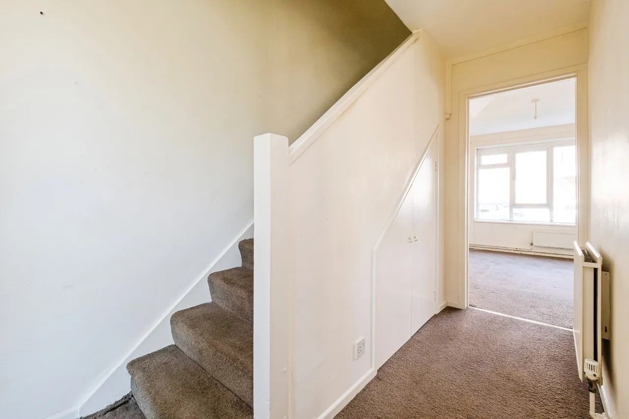 Victor Walk, Hornchurch, RM12, photo 5