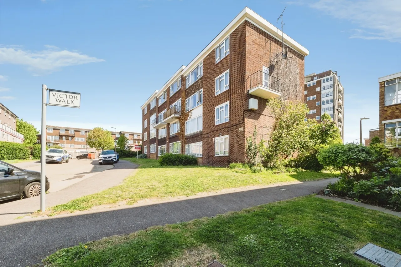Victor Walk, Hornchurch, RM12, photo 7