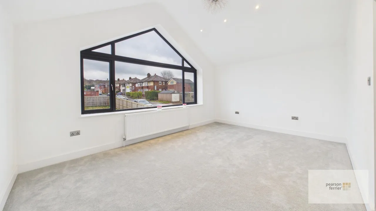 Walmersley Road, Walmersley, Bury, Lancashire, BL9 6QT, photo 20