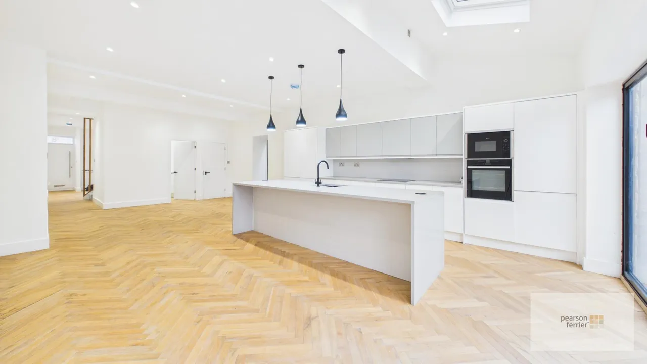 4 bed house for sale — Walmersley Road, Walmersley, Bury, Lancashire, BL9 6QT