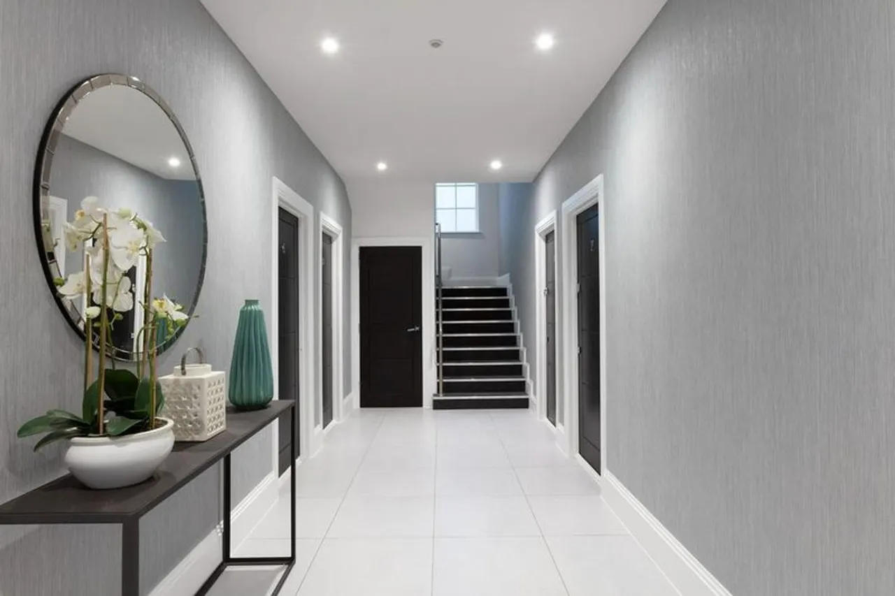 Manor Road, Chigwell, IG7, photo 11
