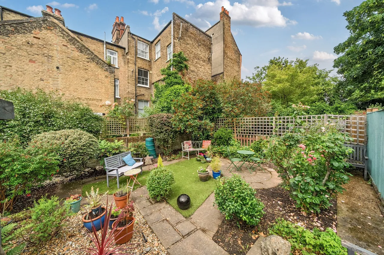 Haynes Close, SE3, photo 12