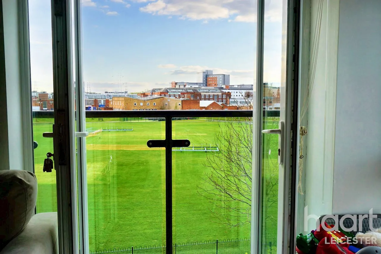 Pavilion Close, Leicester, LE2, photo 8