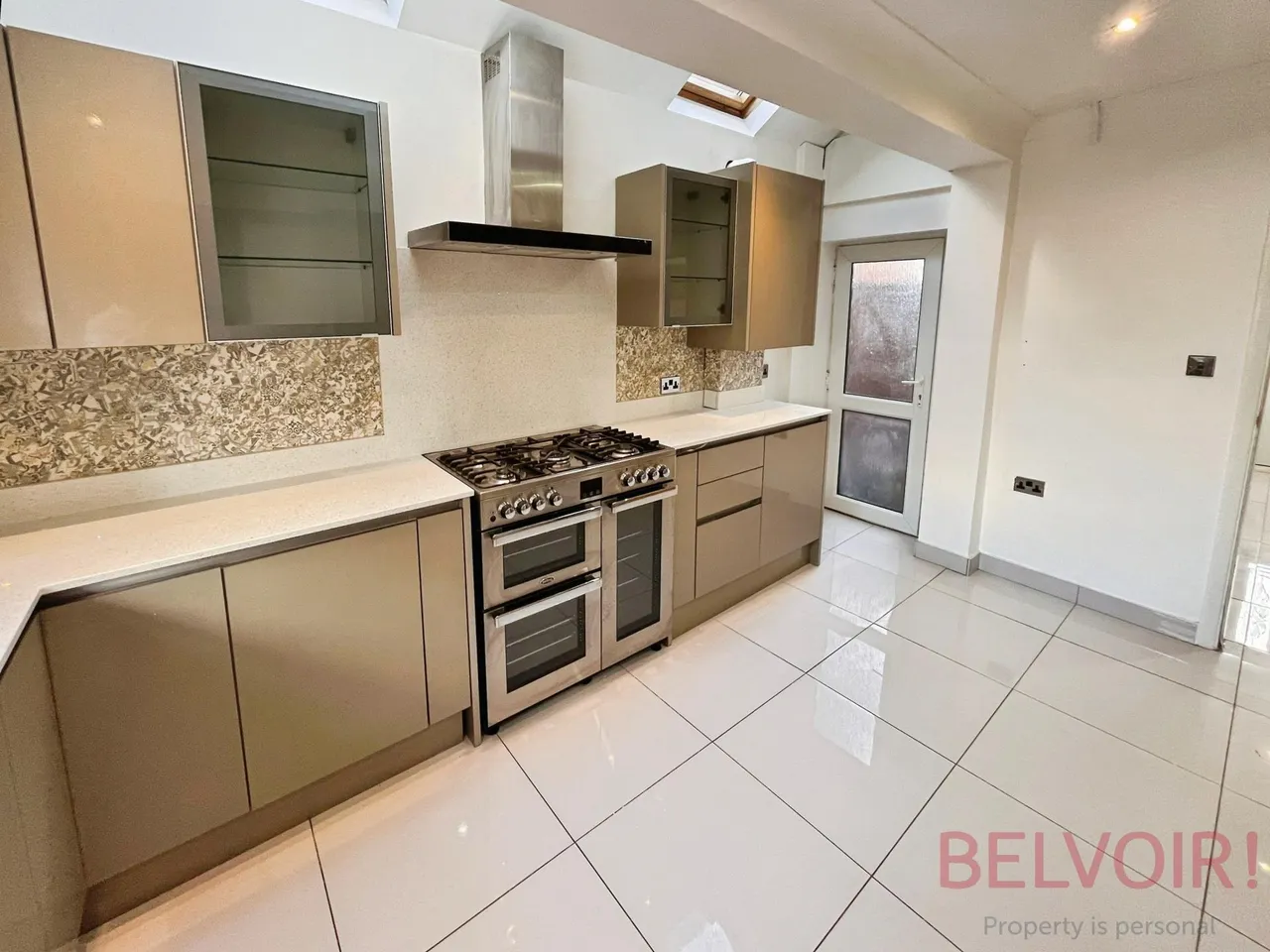 Newlyn Drive, Wollaton, Nottingham, NG8, photo 3