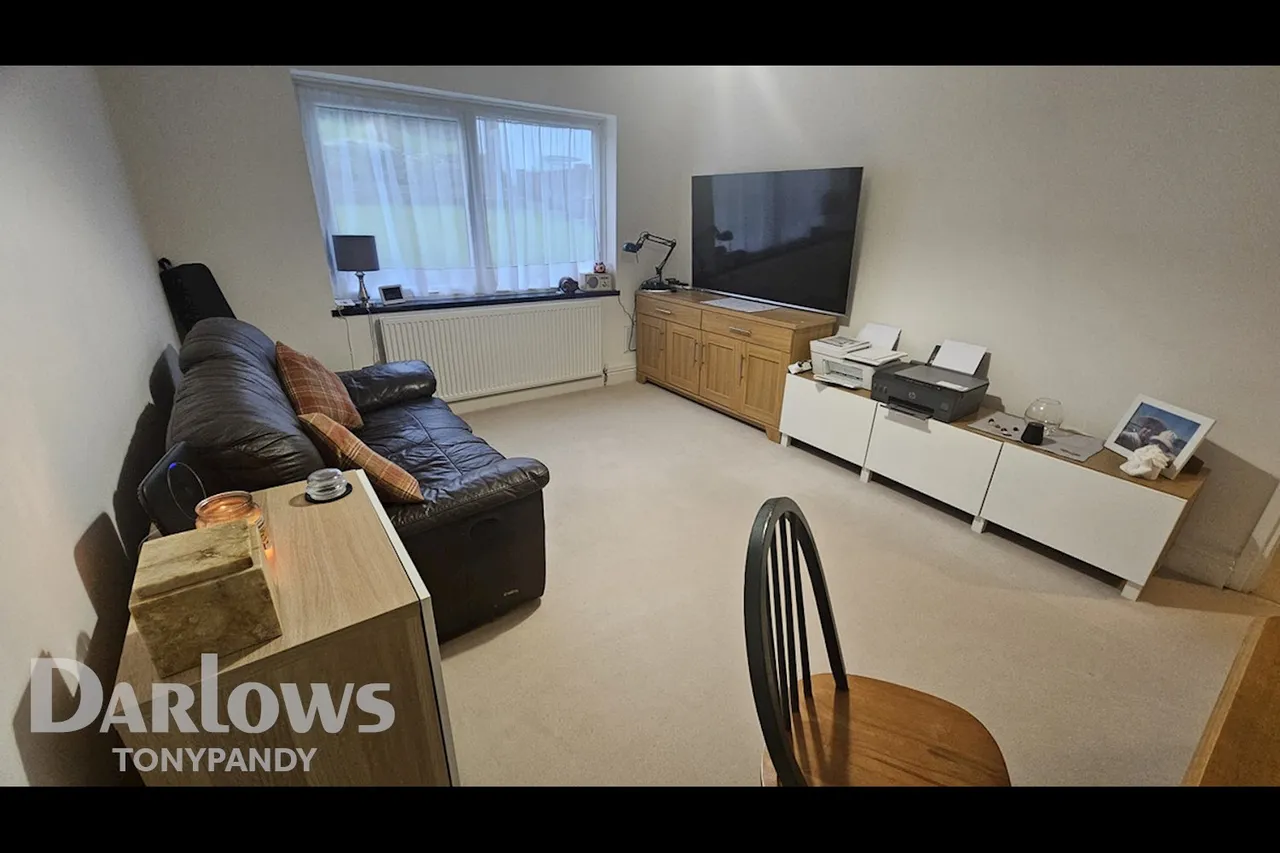 Wilson Place, Maerdy, CF43, photo 6