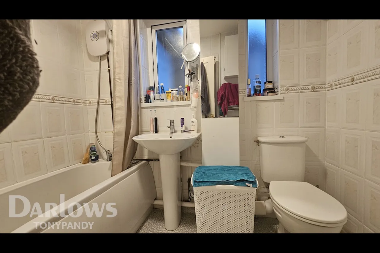Wilson Place, Maerdy, CF43, photo 18