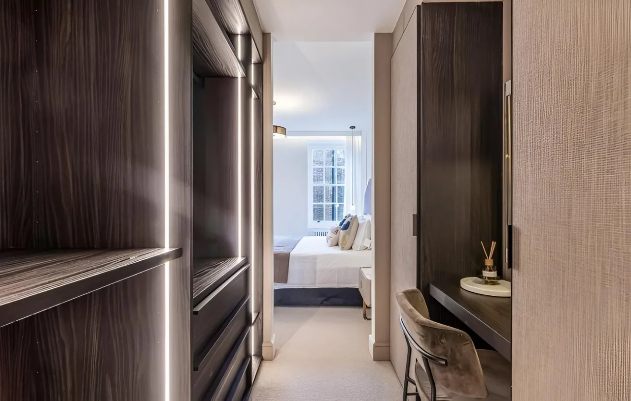 Portman Square, Marylebone, W1H, photo 14