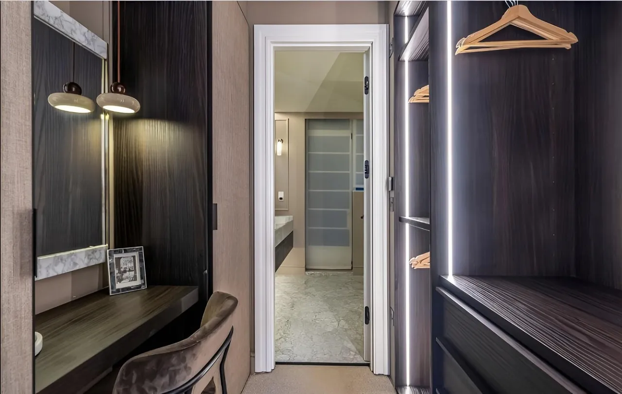 Portman Square, Marylebone, W1H, photo 19