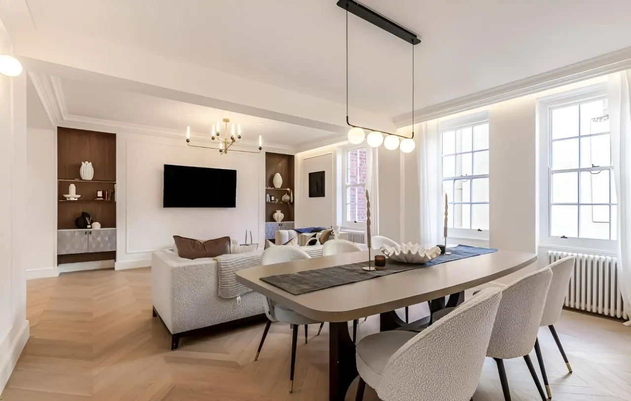Portman Square, Marylebone, W1H, photo 2
