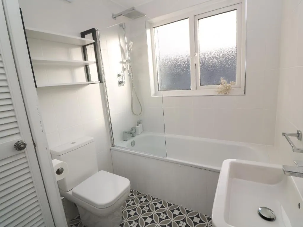 St Gluvias Street, Penryn, photo 8