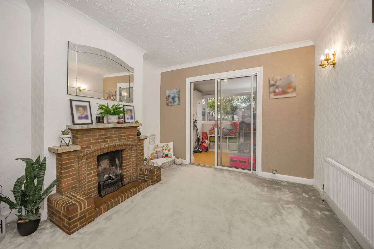 Kirkland Avenue, Ilford, IG5, photo 5