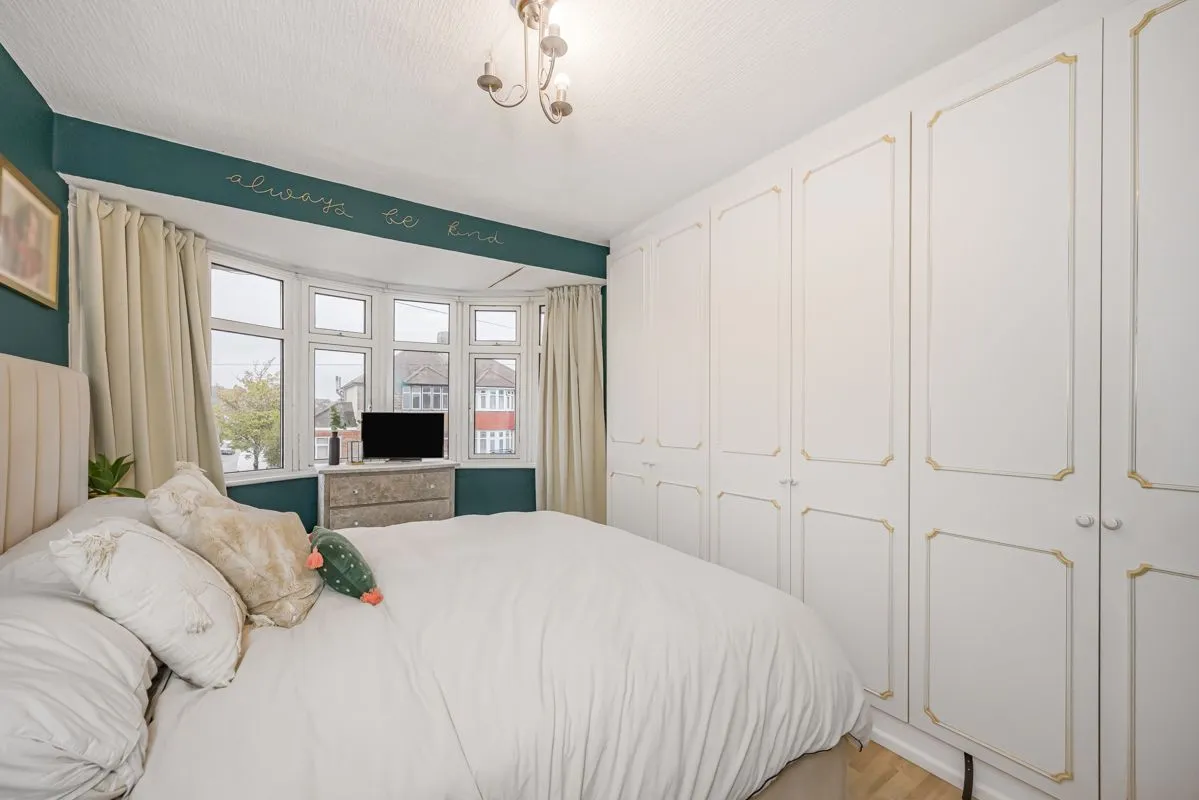 Kirkland Avenue, Ilford, IG5, photo 10