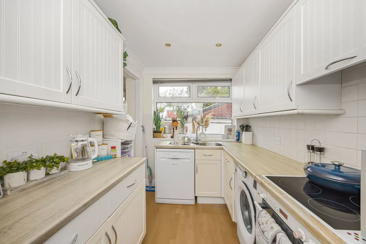 Kirkland Avenue, Ilford, IG5, photo 6