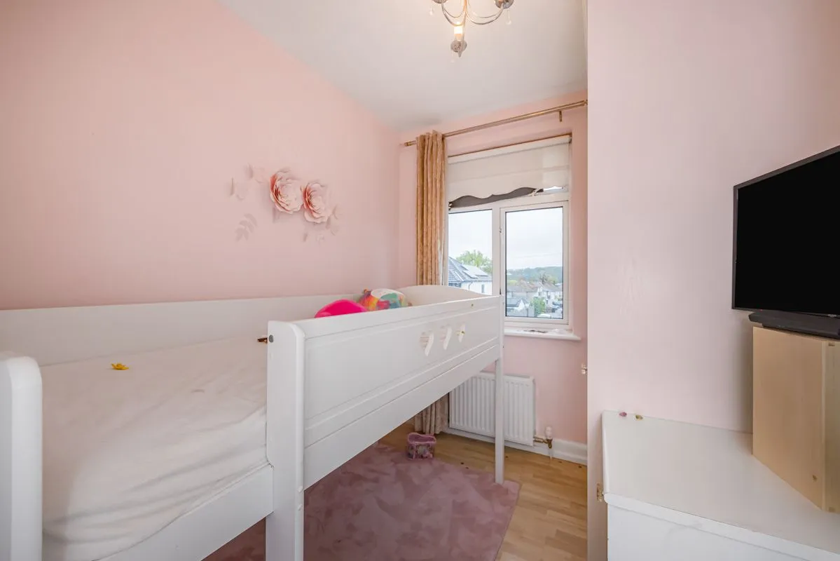 Kirkland Avenue, Ilford, IG5, photo 12