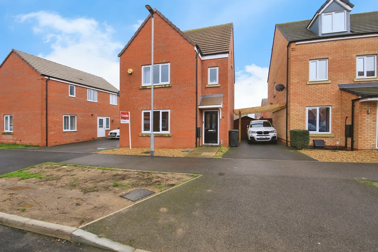 4 bed house for sale, Constantine Drive, Peterborough, PE2