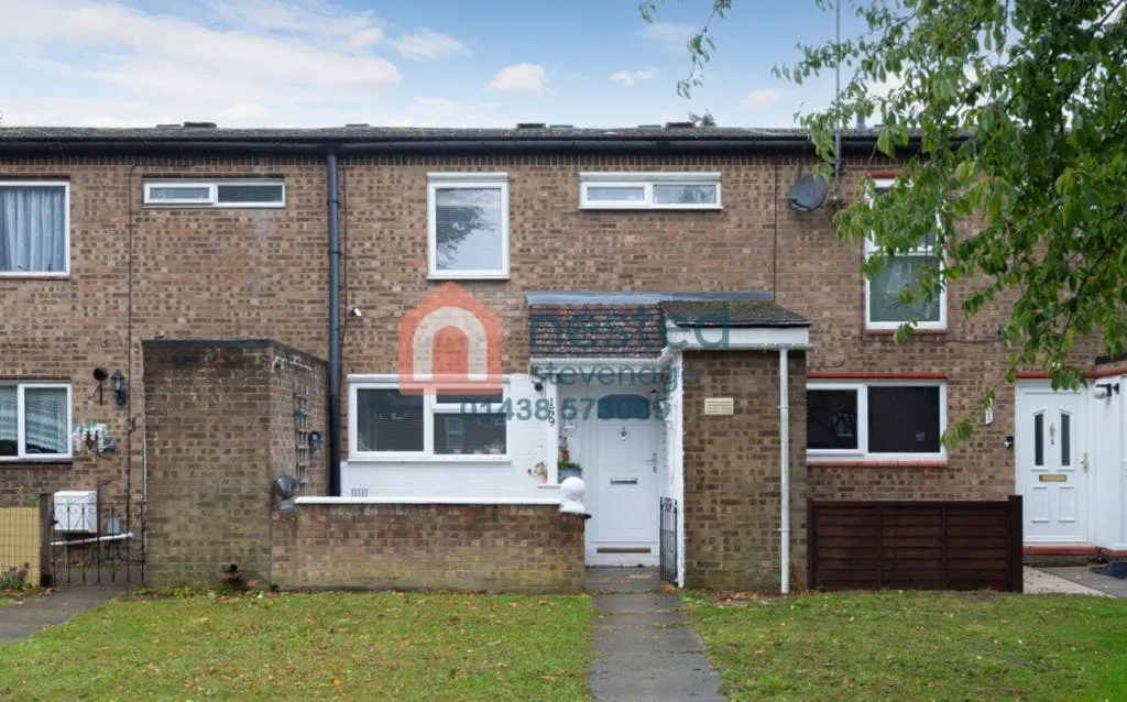 3 bed house for sale — Canterbury Way, Stevenage, SG1