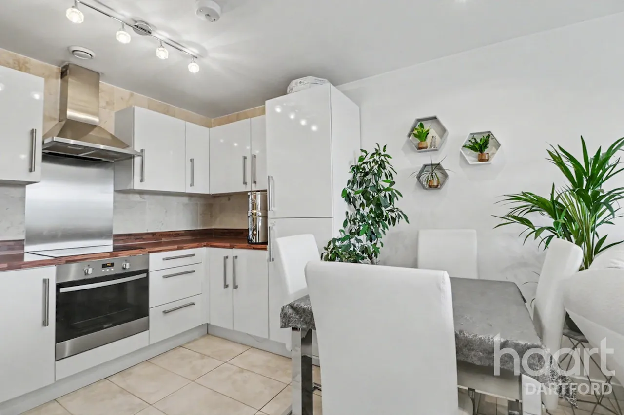 Little Brights Road, Belvedere, DA17, photo 2