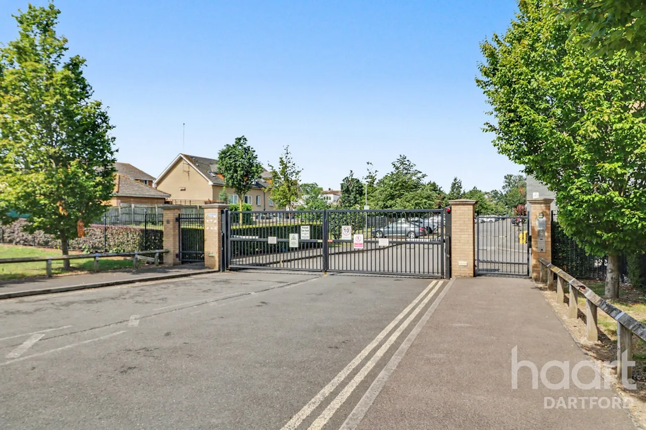 Little Brights Road, Belvedere, DA17, photo 12