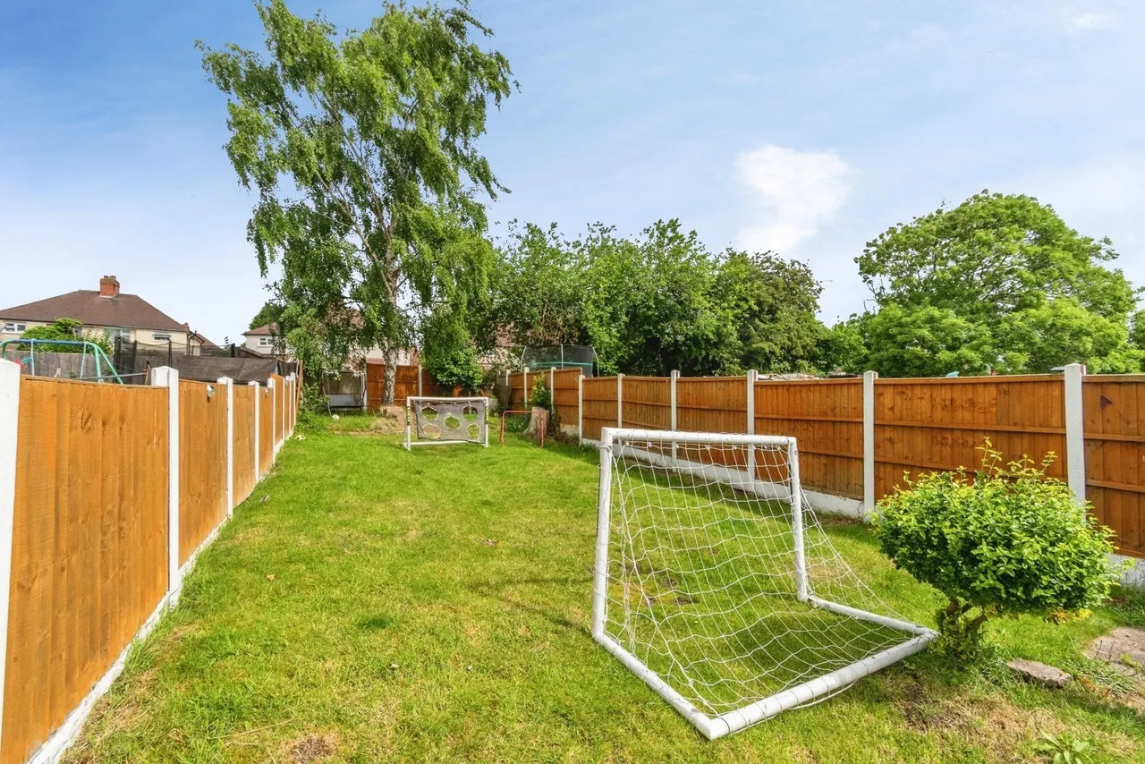 Laburnum Avenue, Cannock, Staffordshire, WS11, photo 7