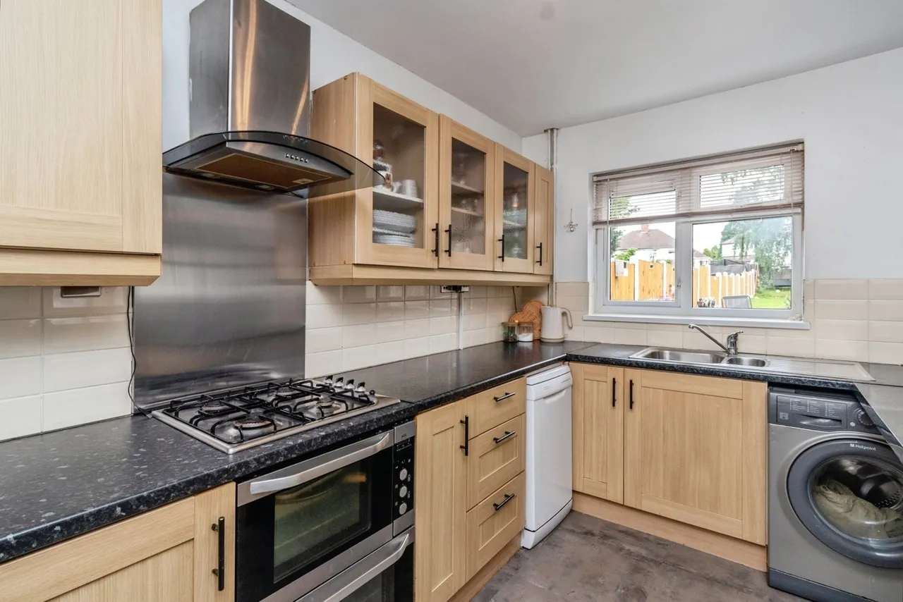 Laburnum Avenue, Cannock, Staffordshire, WS11, photo 6