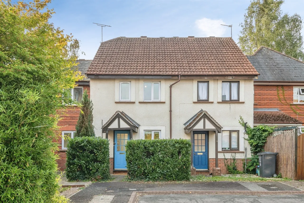 3 bed house for sale, Wesley Close, Taunton, TA1