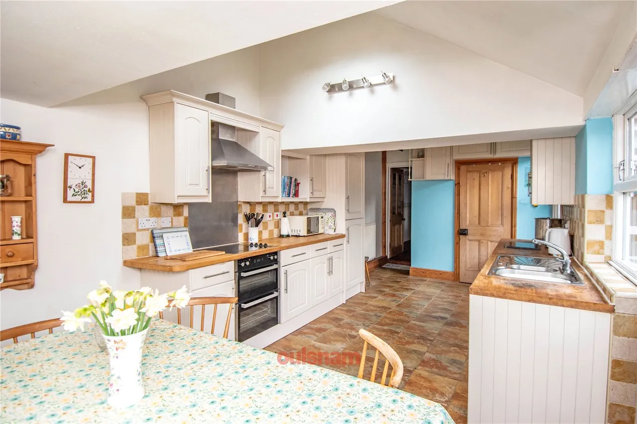 Stourbridge Road, Bromsgrove, Worcestershire, B61 0AE, photo 4