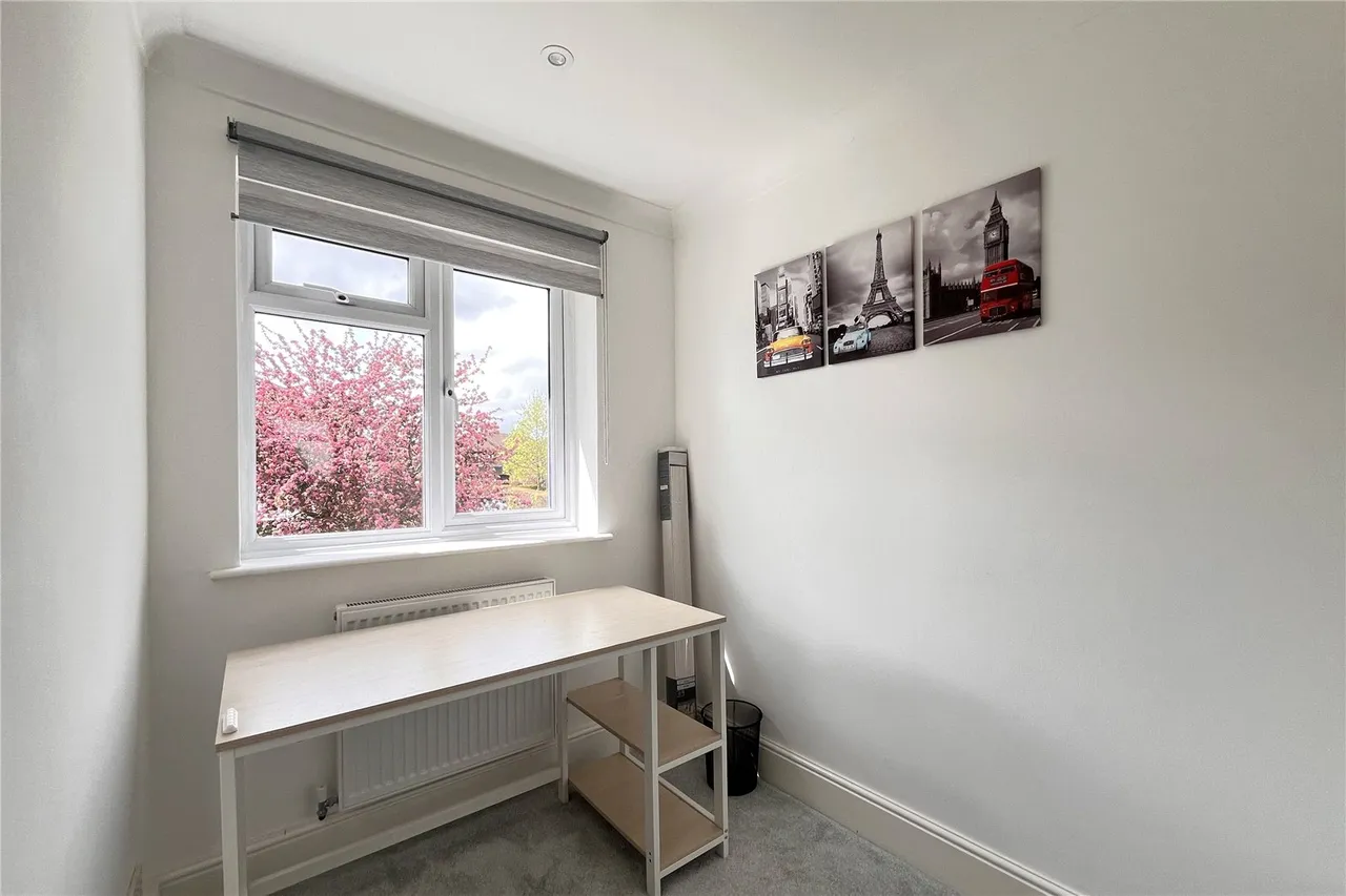 Galloway Close, Fleet, GU51, photo 12