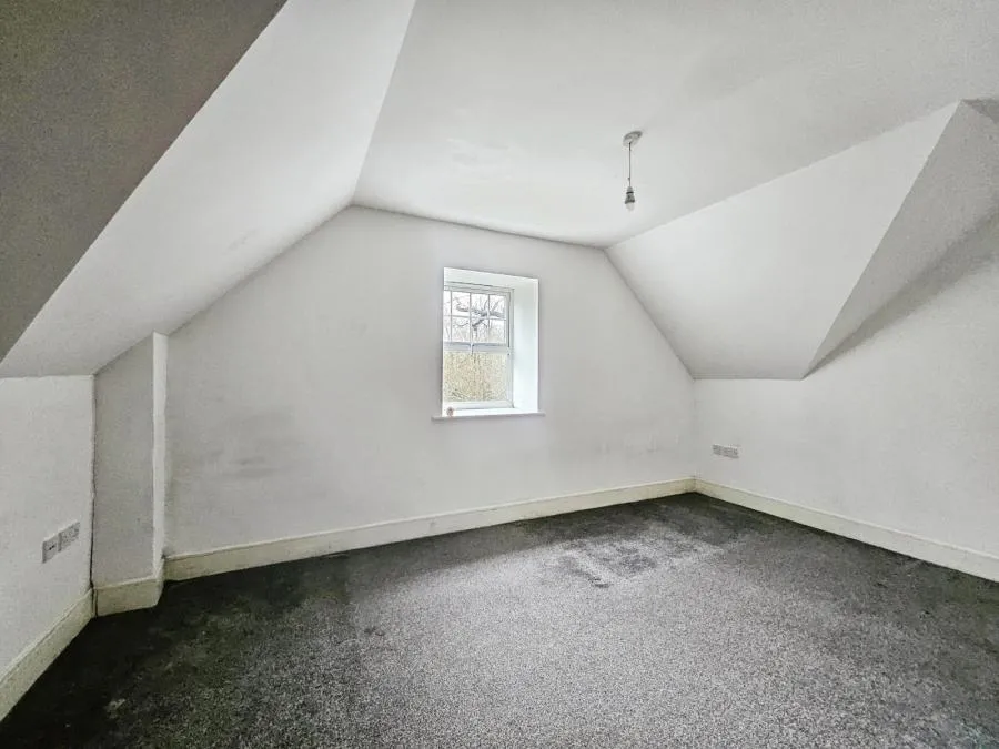 Worth Park Avenue, Crawley, RH10, photo 5