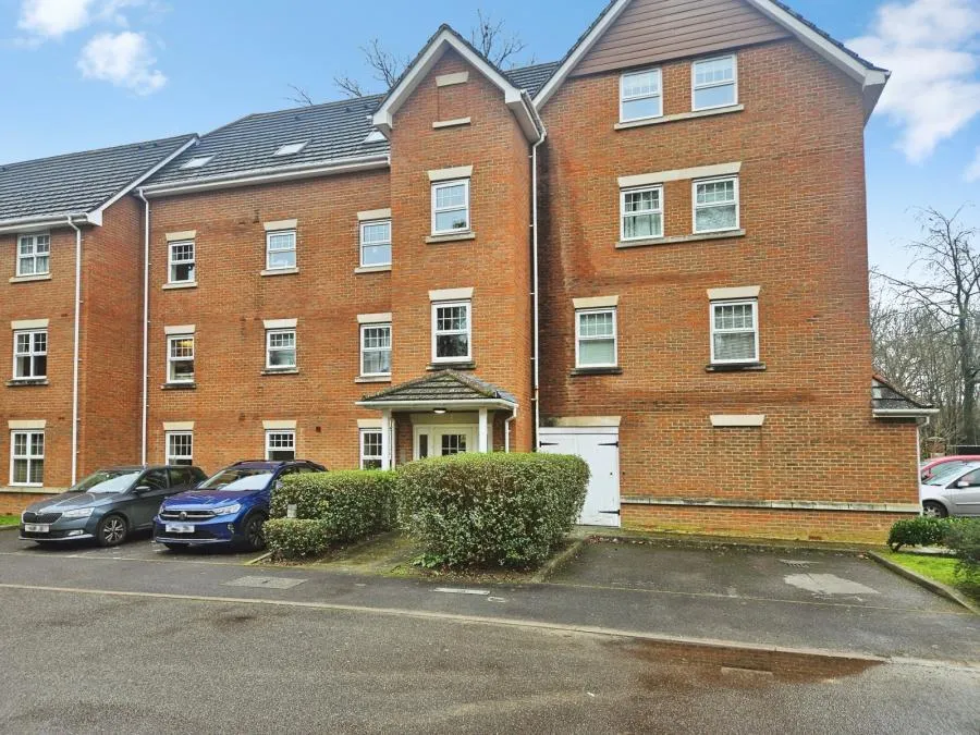 Worth Park Avenue, Crawley, RH10, photo 7