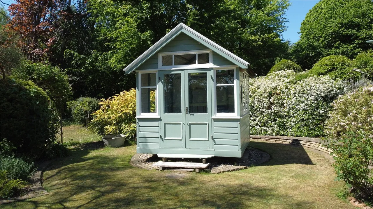 Farnham, IP17, photo 28