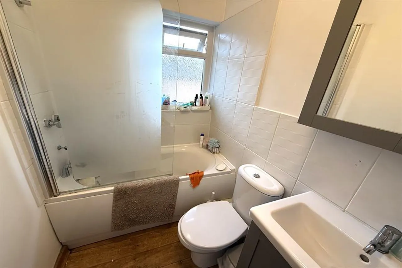 Cranford Avenue, Sale, photo 14