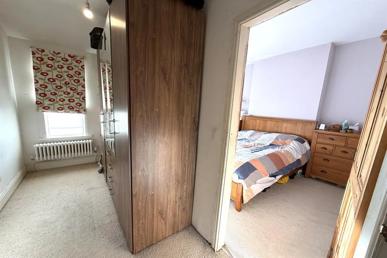Cranford Avenue, Sale, photo 9