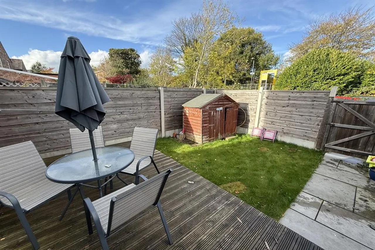 Cranford Avenue, Sale, photo 15