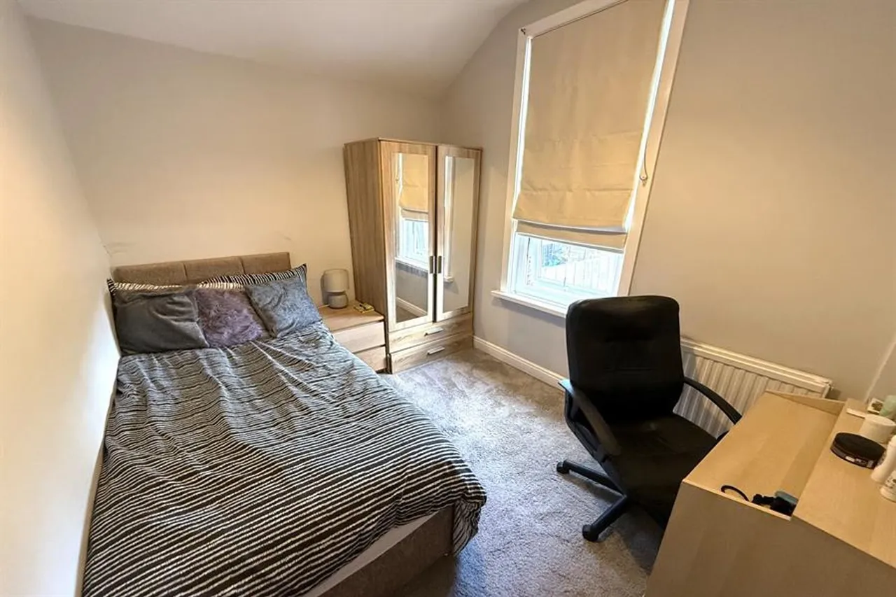 Cranford Avenue, Sale, photo 13