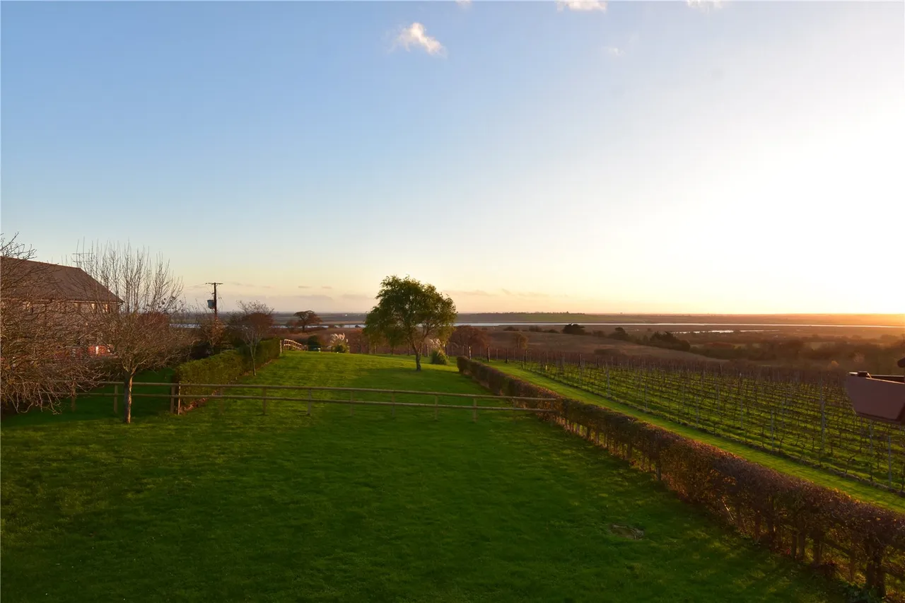 Fambridge Road, Althorne, CM3, photo 16