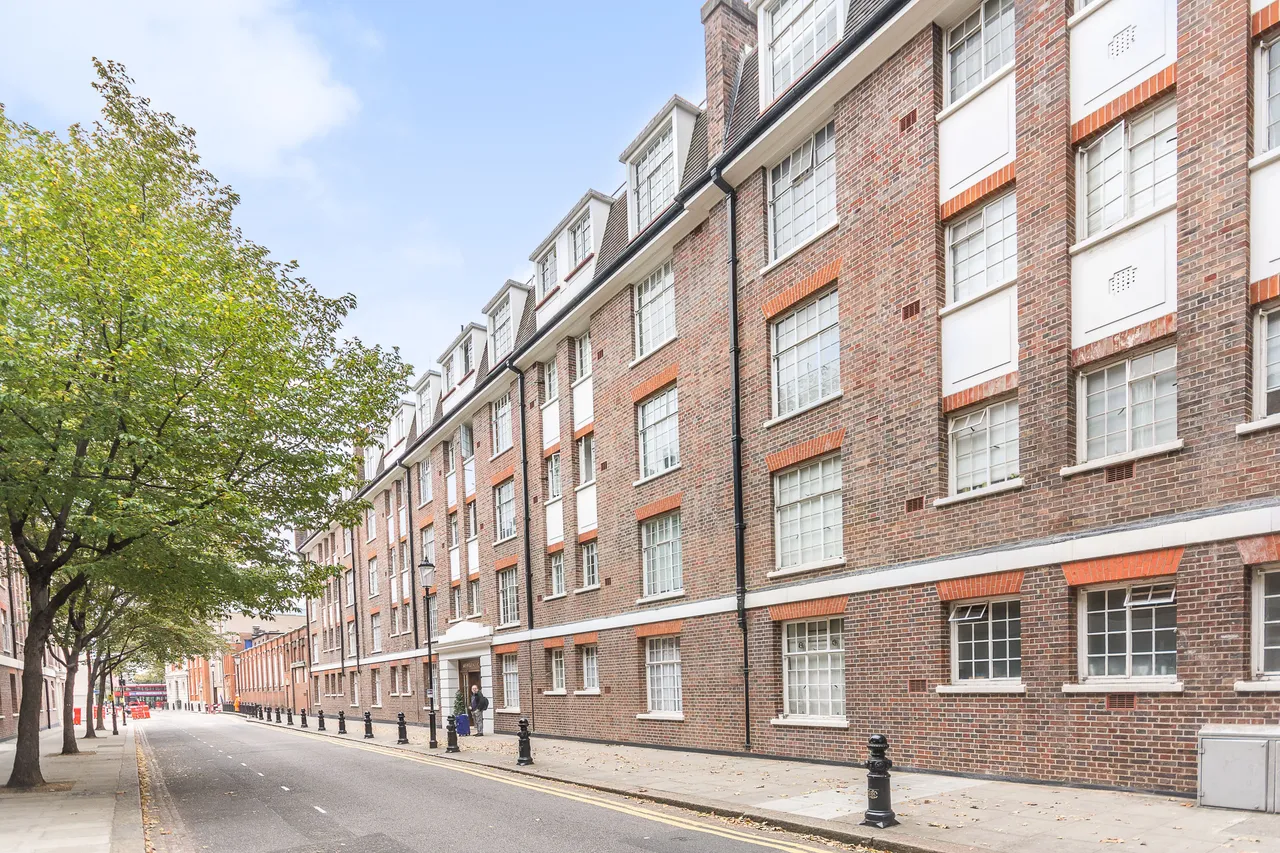 43 Meriden Court, Chelsea Manor Street, London, photo 2