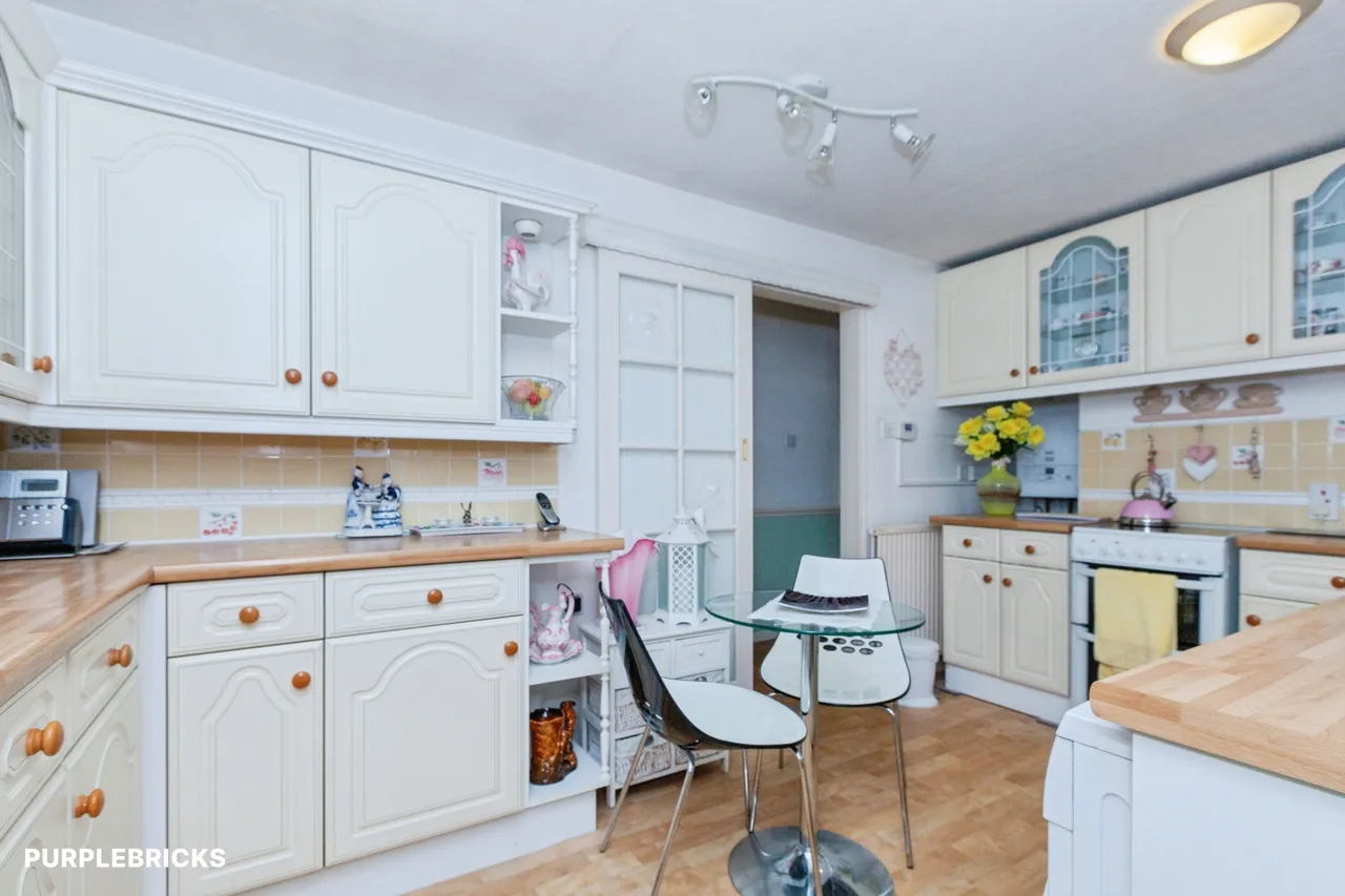Alan Close, Leicester, LE4, photo 8