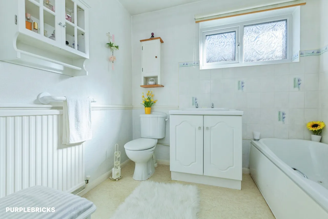 Alan Close, Leicester, LE4, photo 18