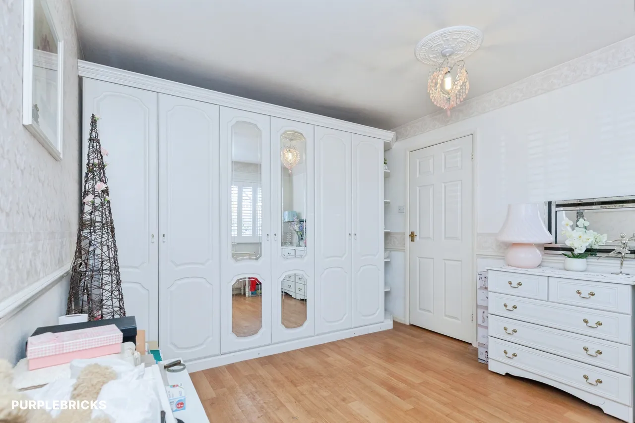 Alan Close, Leicester, LE4, photo 12