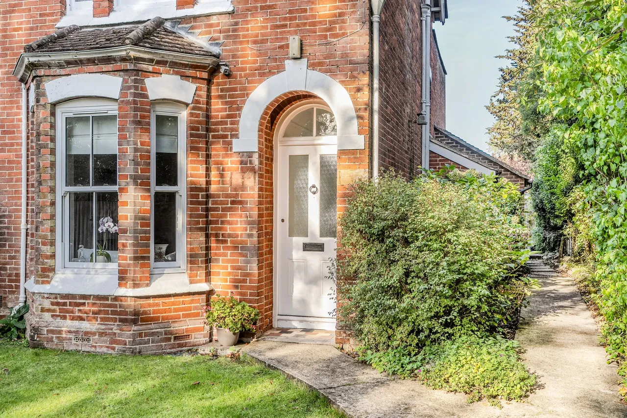 High Path, Easebourne, GU29, photo 2